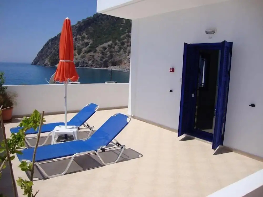 Paralia Rooms