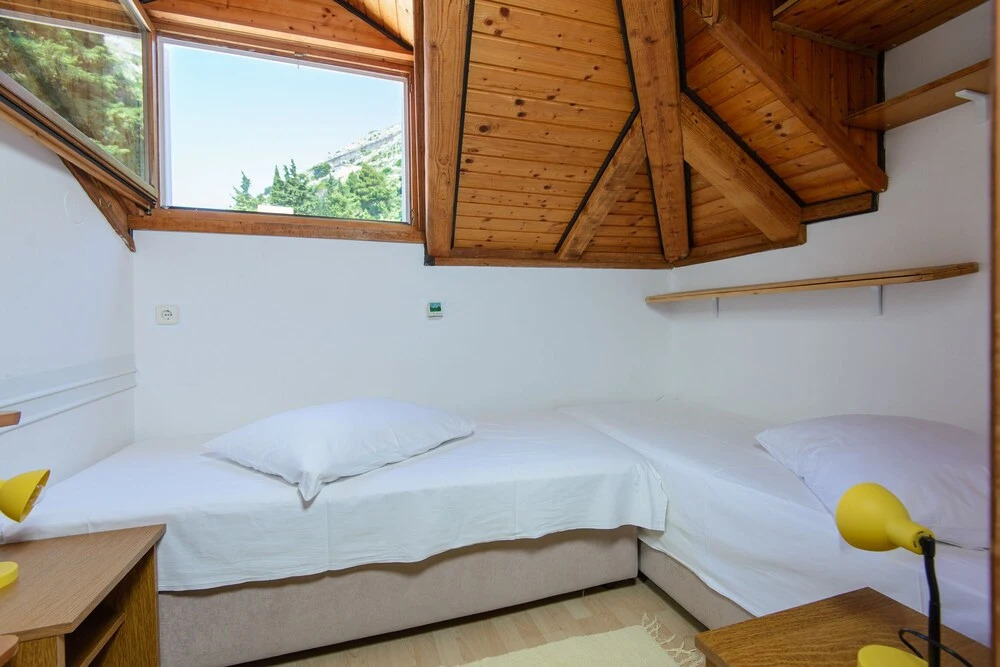 Charming 2-bedroom Apartment With Ocean Views in Dubrovnik