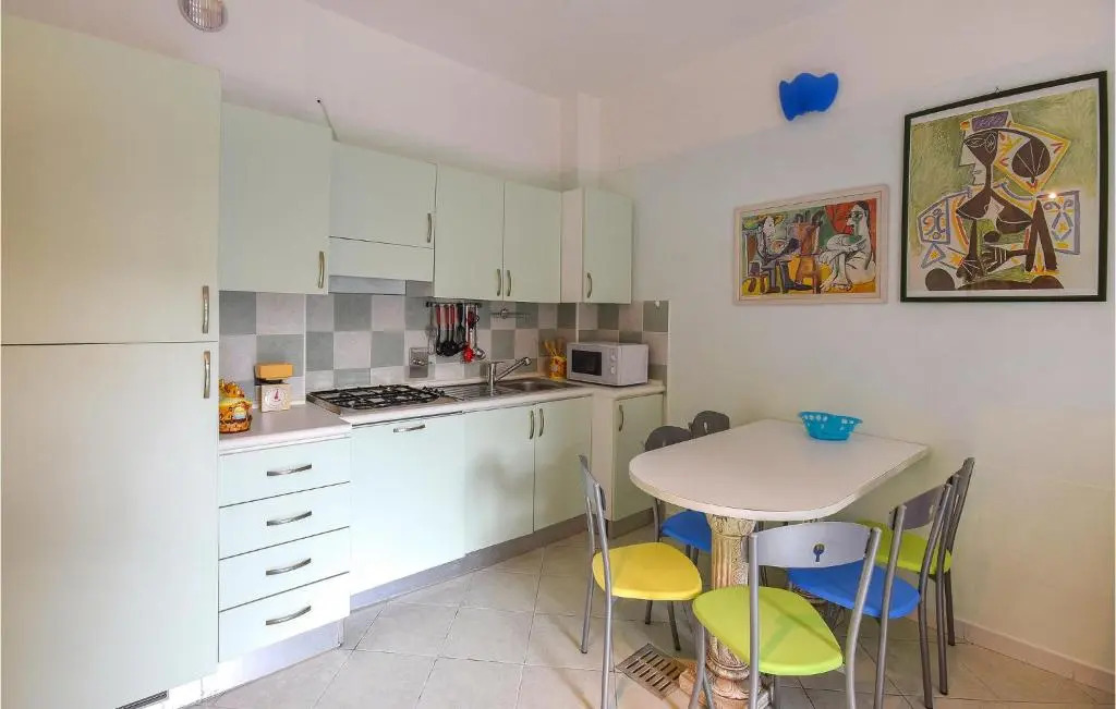 Lovely Home In Rapallo With Outdoor Swimming Pool