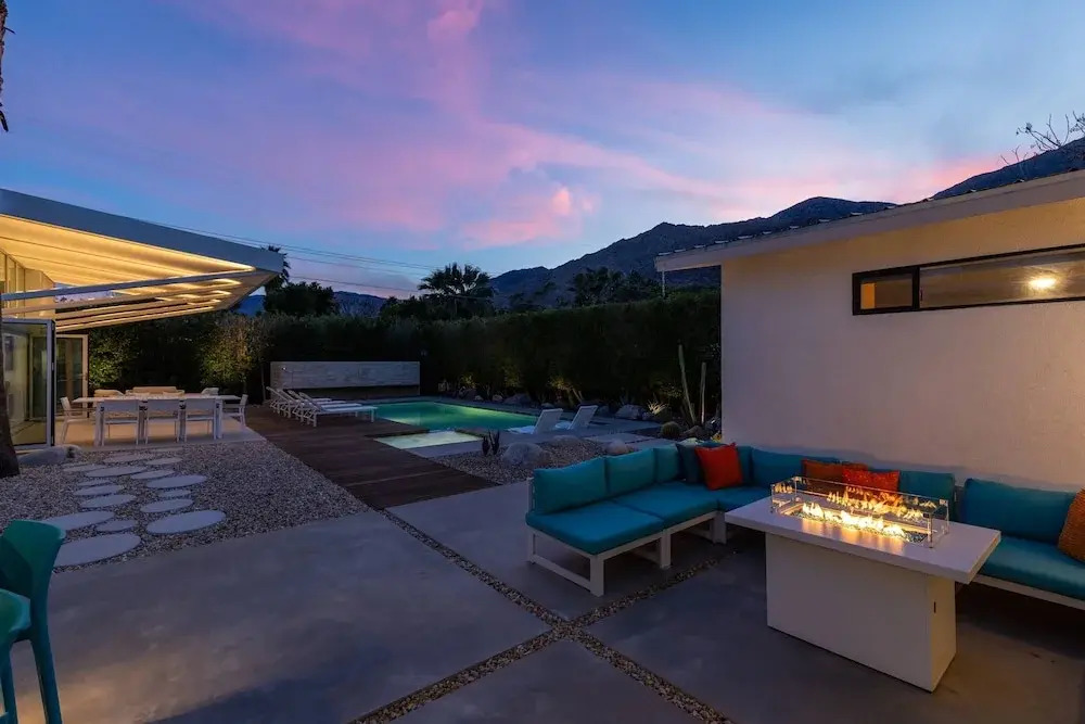 Luxury 4-bedroom Home With Pool Spa Stunning Mountain Views