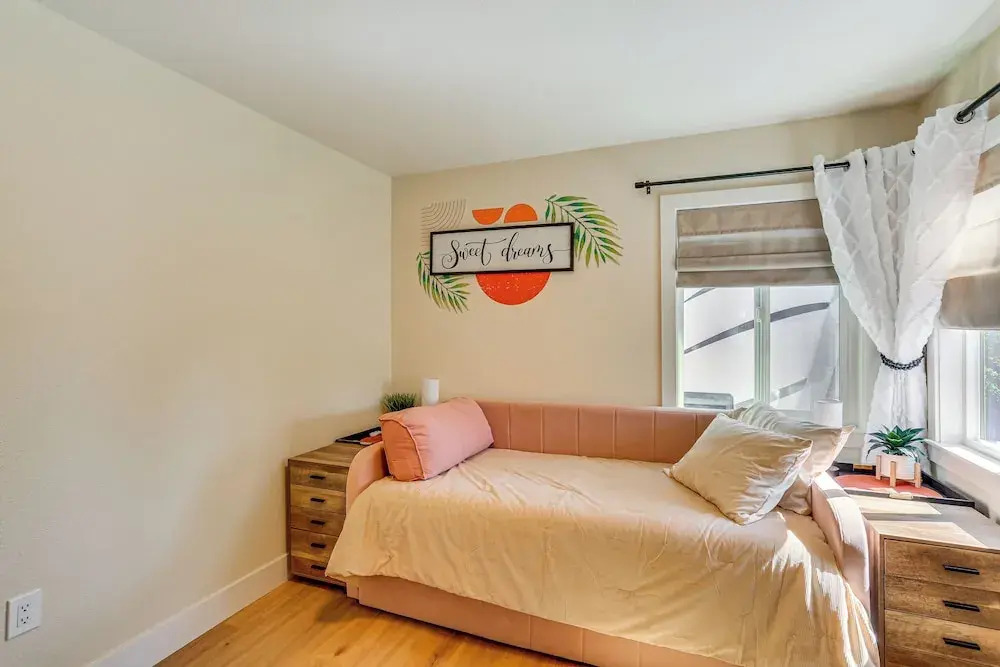 Walkable & Bright Bungalow in Dtwn Redding!