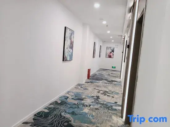 Xingju E-Sports Hotel (Shaxian Pedestrian Street)