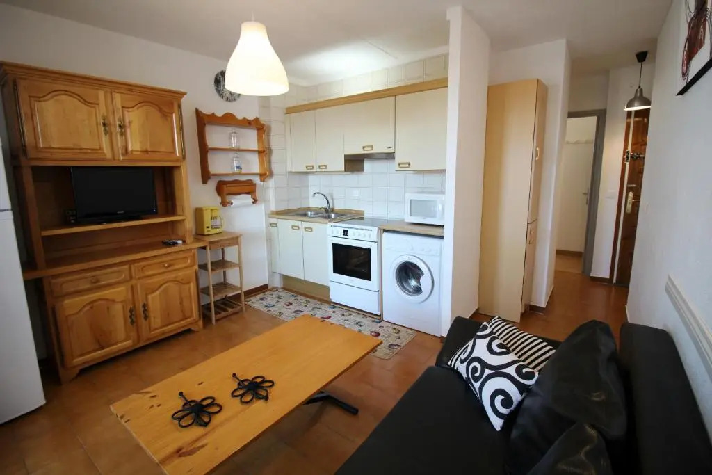 Basic Comfort Apartment Pattaya 3º