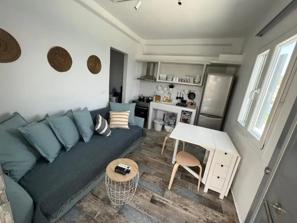 Theis Seafront Retreat - Loutra Seaview Bliss