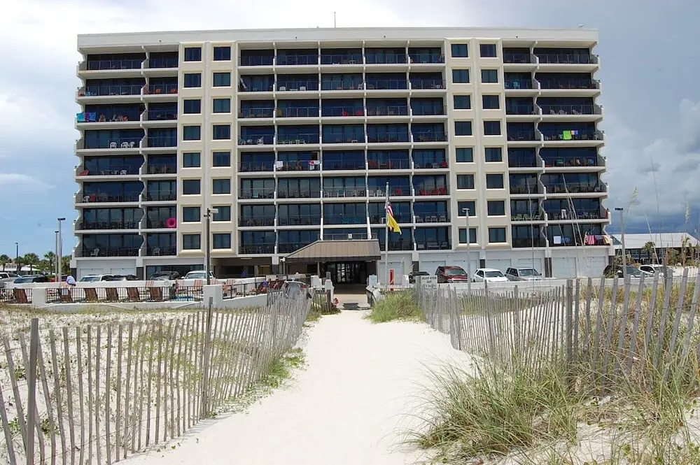 Island Winds East 409 condo