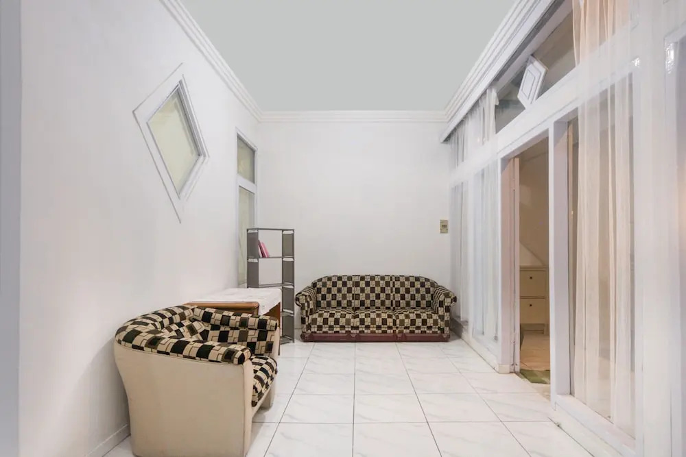 Rumah Enin by OYO Rooms