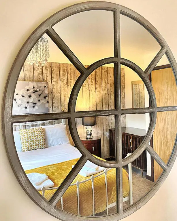 Wren 23-Hot Tub-Woodland Lodges-Tenby-Pembroke