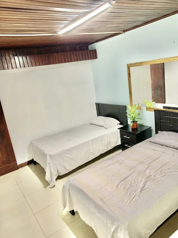 Global House Costa Rica Backpackers