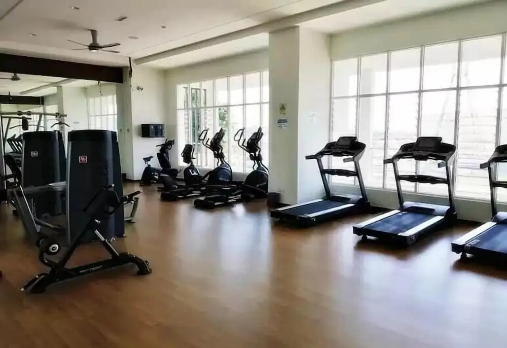 BLeisure Parkland Homestay