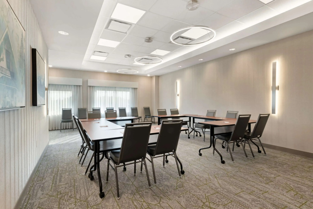 Best Western Plus Grand Rapids MN