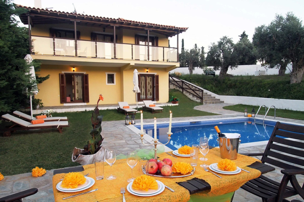 Four Seasons Villas