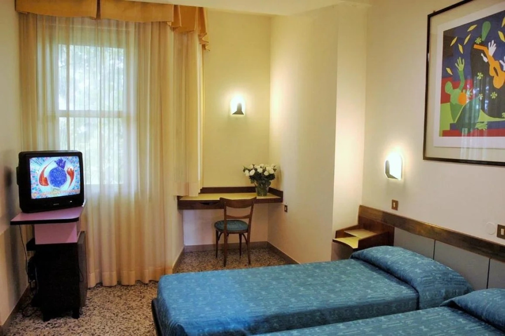 Hotel Napoleon Rimini - City & Station