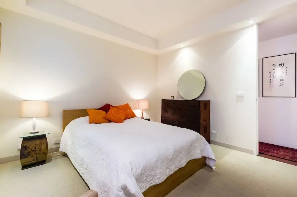BELLE, 2BDR Melbourne Apartment