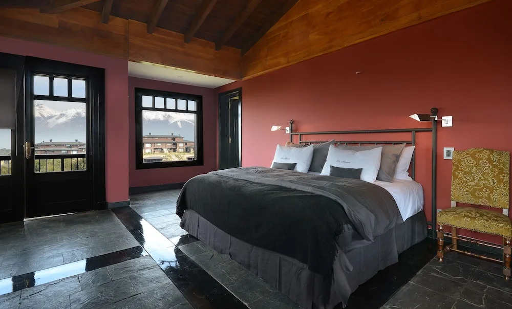 Incredible Villa in Arelauquen Golf LM10