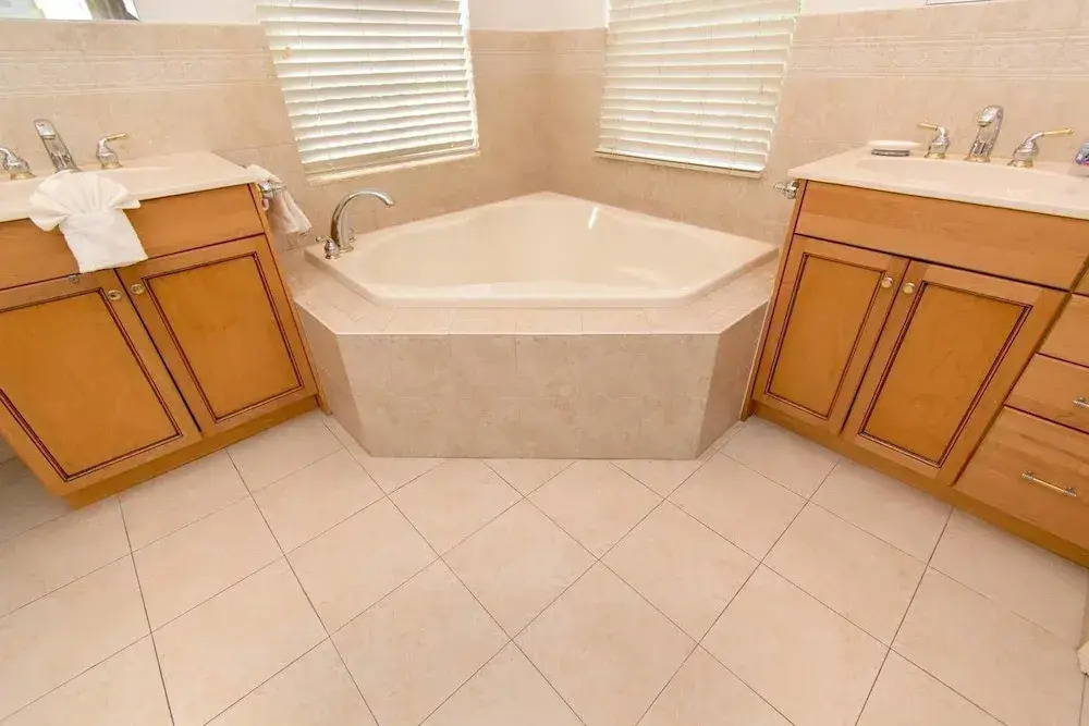 Gorgeous 5 Bedroom Home w/heated Pool Canal Front