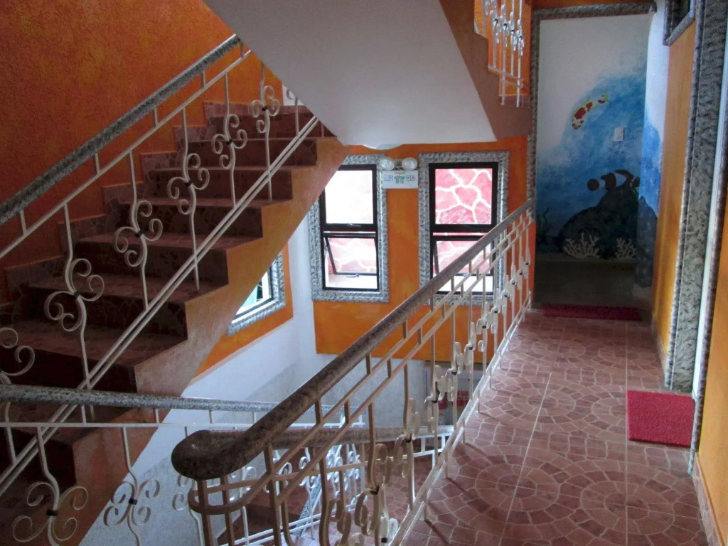 Amigos Beach Resort