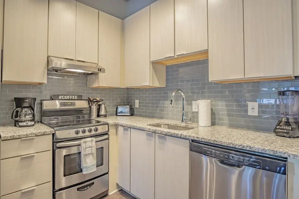 2br Fully Furnished Apartment In Midtown Atlanta 2 Bedroom Apts by RedAwning