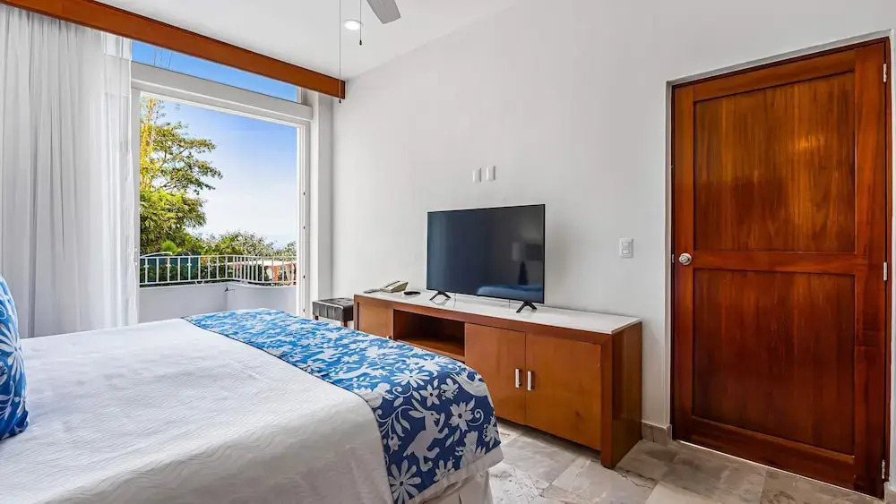HOLT Grand Miramar Residences