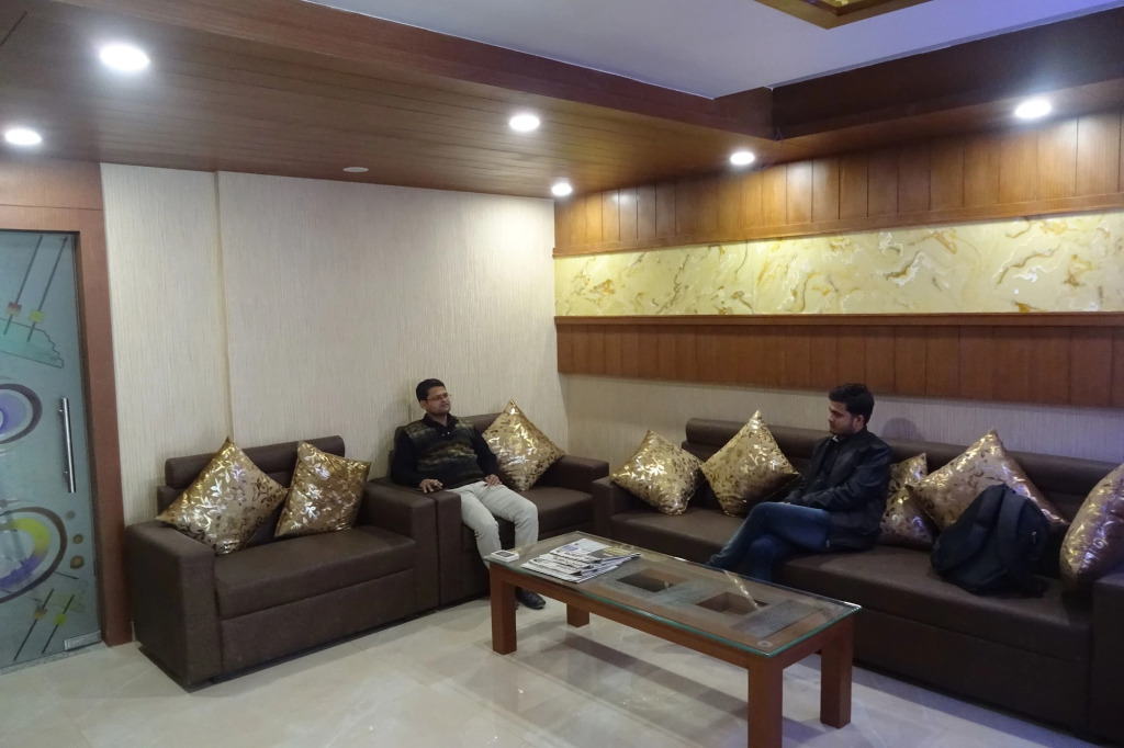HOTEL SHIVOY GRAND