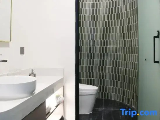 Yunyue Xingchen Homestay (Guiyang Huaxi Park Subway Station Guizhou University Huaxi South Campus)
