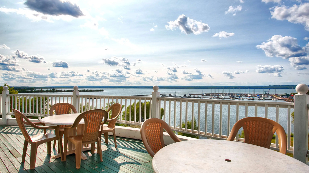 Hotel Chequamegon, BW Signature Collection