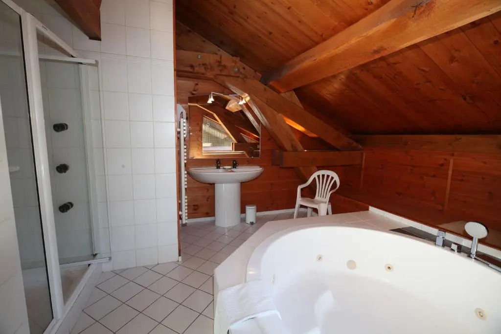 Chalet Bellecote - Capacity 28 to 34 people