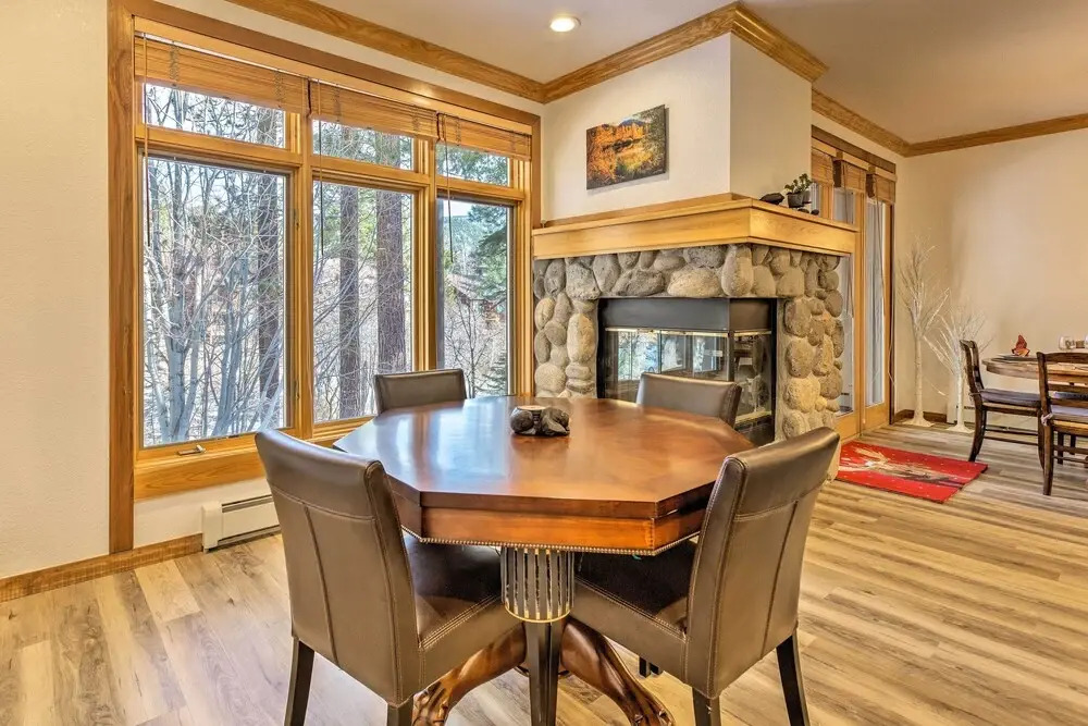 Incline Village Townhome w/ Forest-view Deck