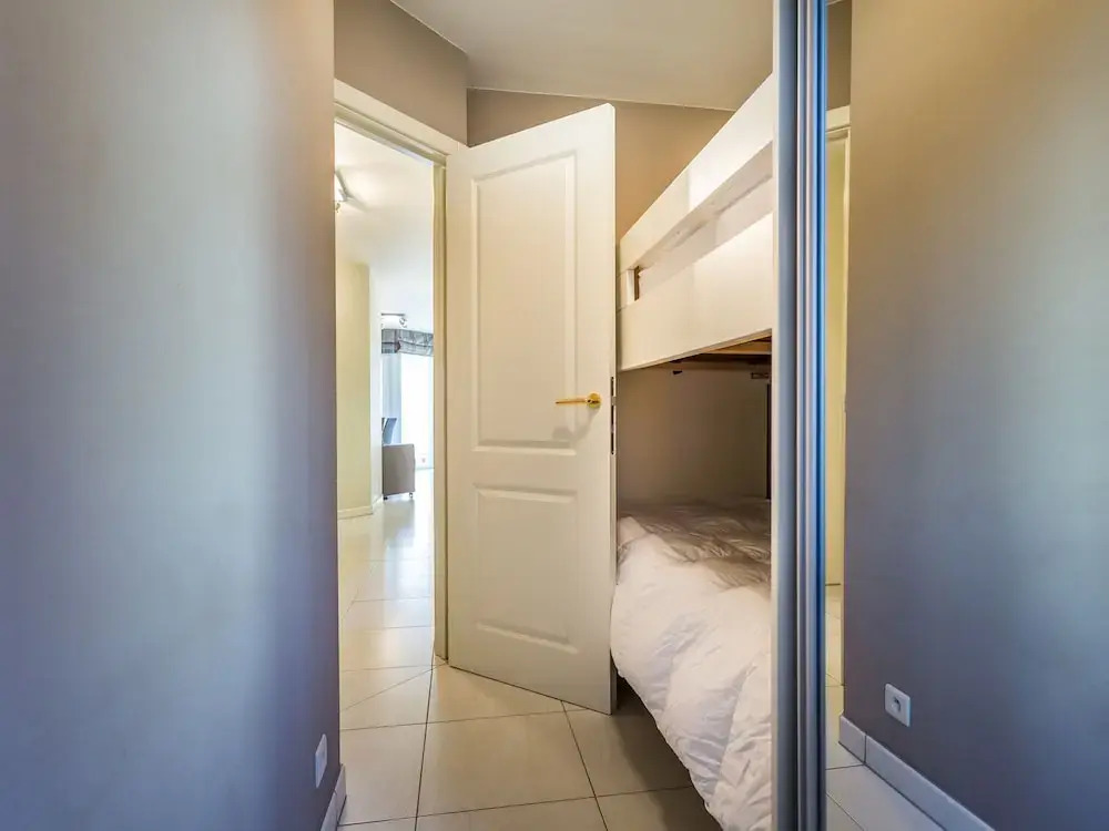 Apartment in Koksijde near Sea Dike