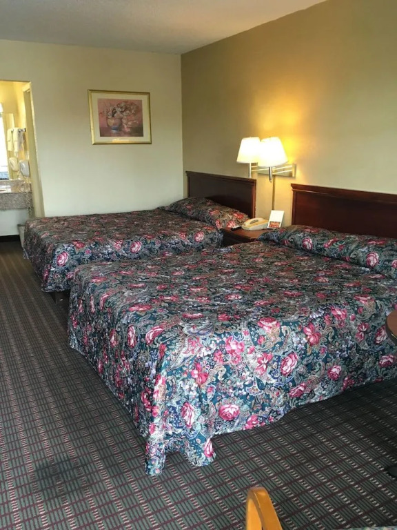 Travel Inn Lebanon Nashville Near I-40
