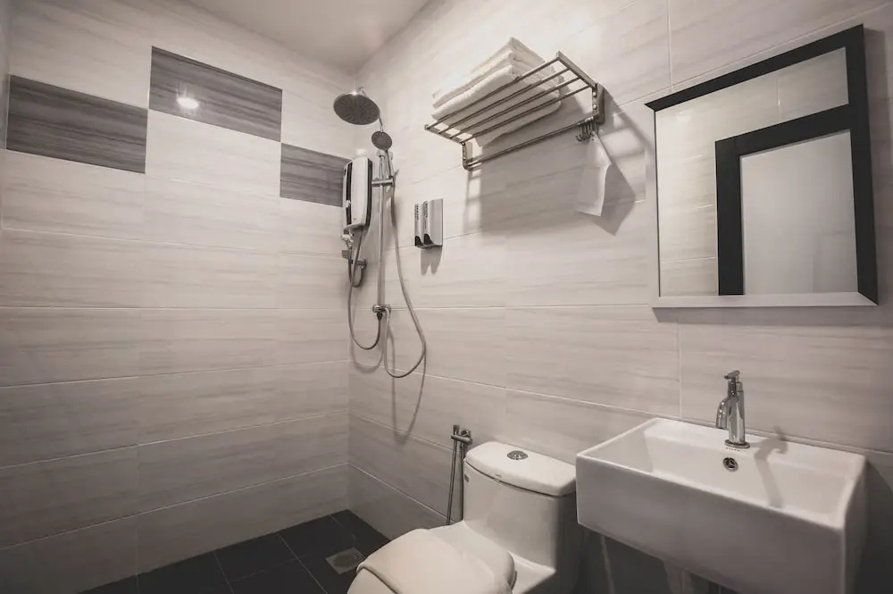 V3 Hotel & Residence Seri Alam