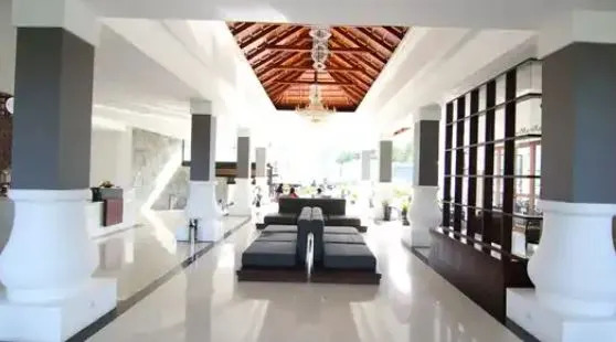 Grand Master Villa Tomohon