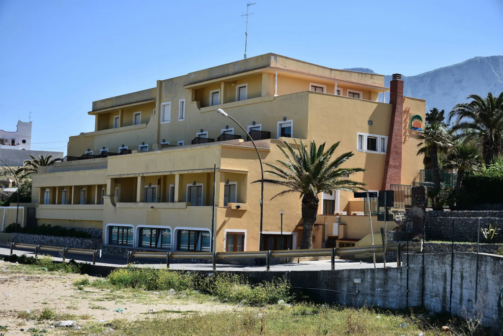Palm Beach Hotel
