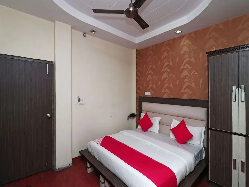 Hotel Shanti Palace