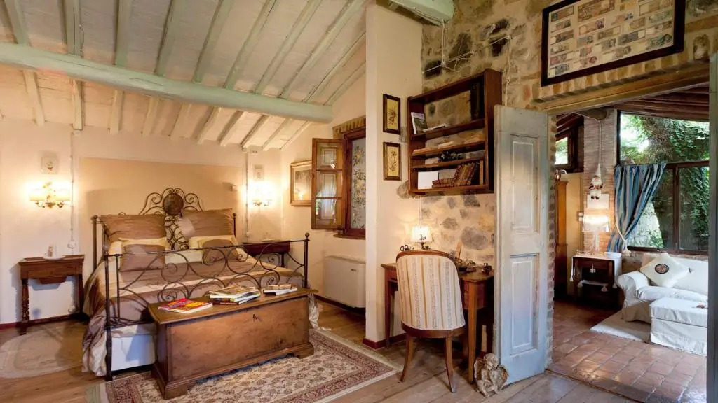 BORGO PARADISO 4&2, Emma Villas