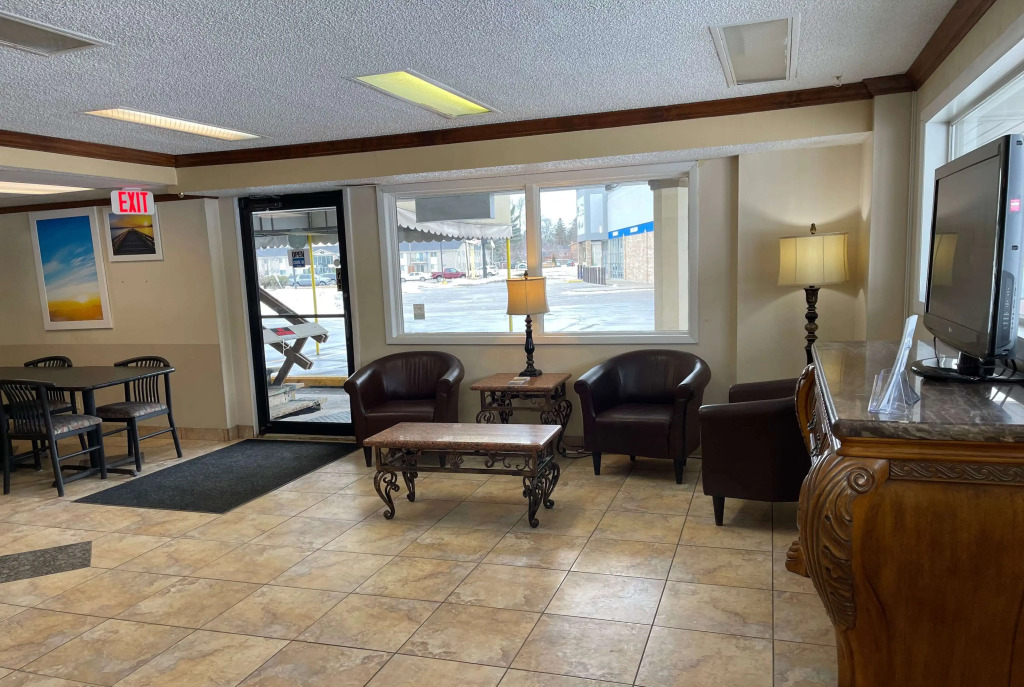 Days Inn and Suites by Wyndham Port Huron
