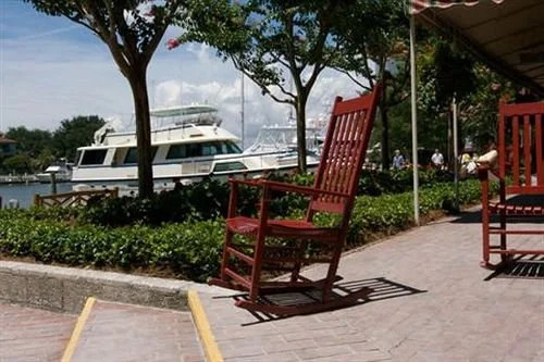 Beachwalk Hotel