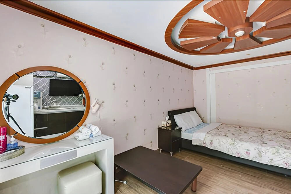 Yangju Aris Pension