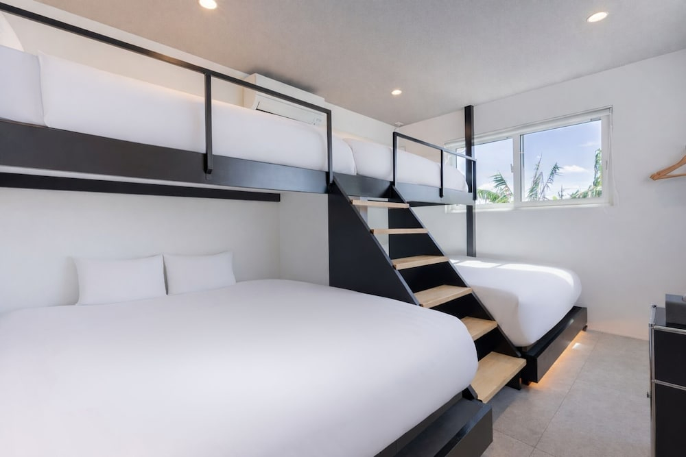 Grandioso Okinawa Villa Onna 10