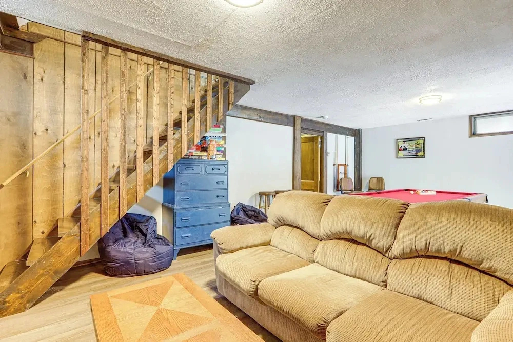 Walk to Hideout Slopes: Home w/ Game Room