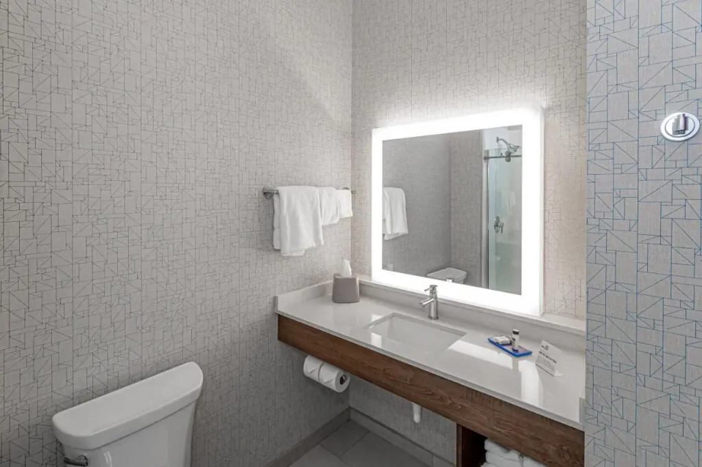 Holiday Inn Express & Suites - Worthington by IHG