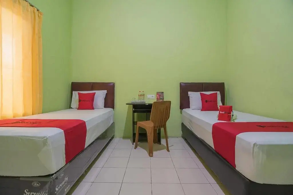 RedDoorz near Kampus UMP Purwokerto