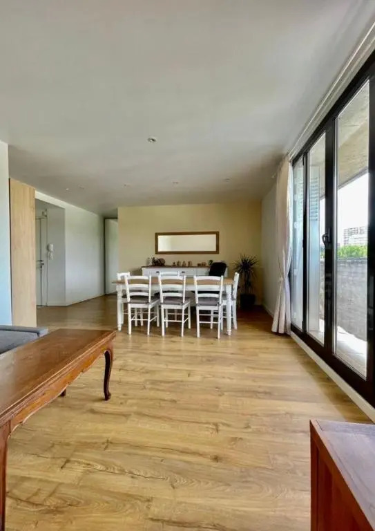 "Chez Jules" Spacious apt with 2 balconies in Marseille