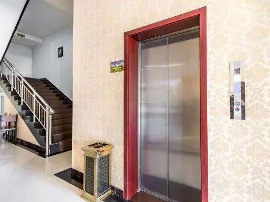 Junting Business Hotel (Zhengding International Airport)