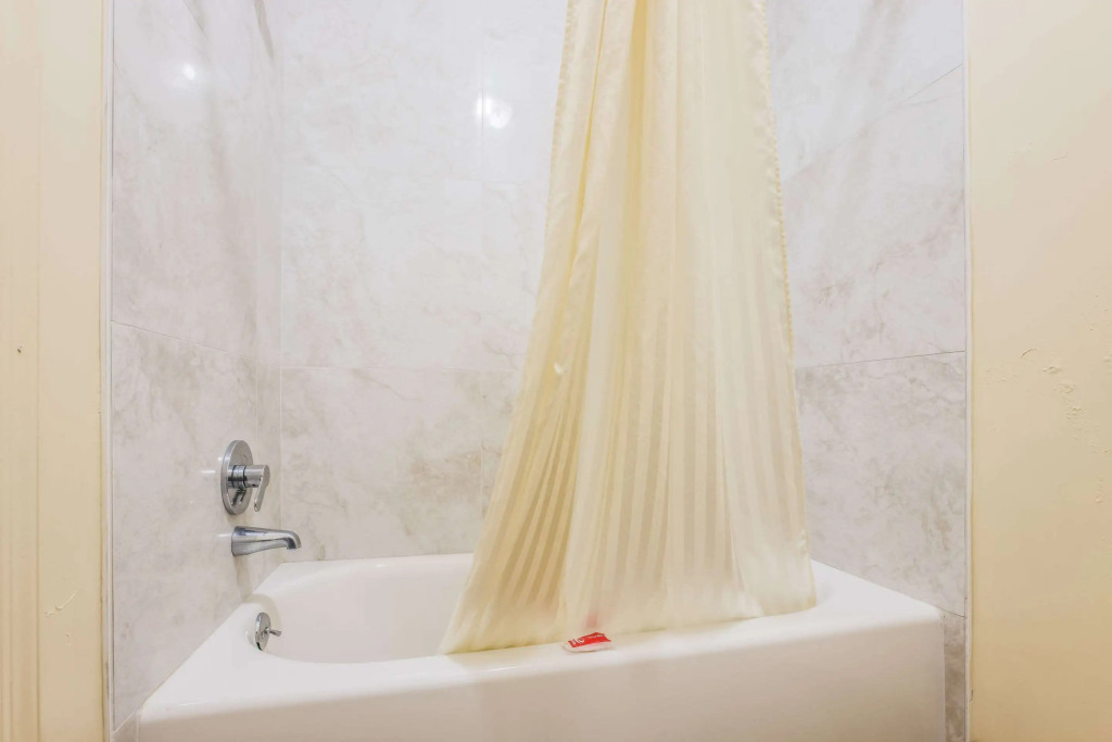 Econo Lodge Garden City - Savannah