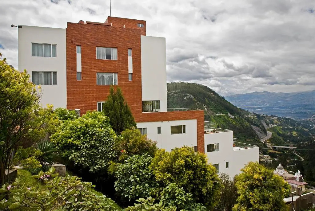 Hotel Stubel Suites & Cafe