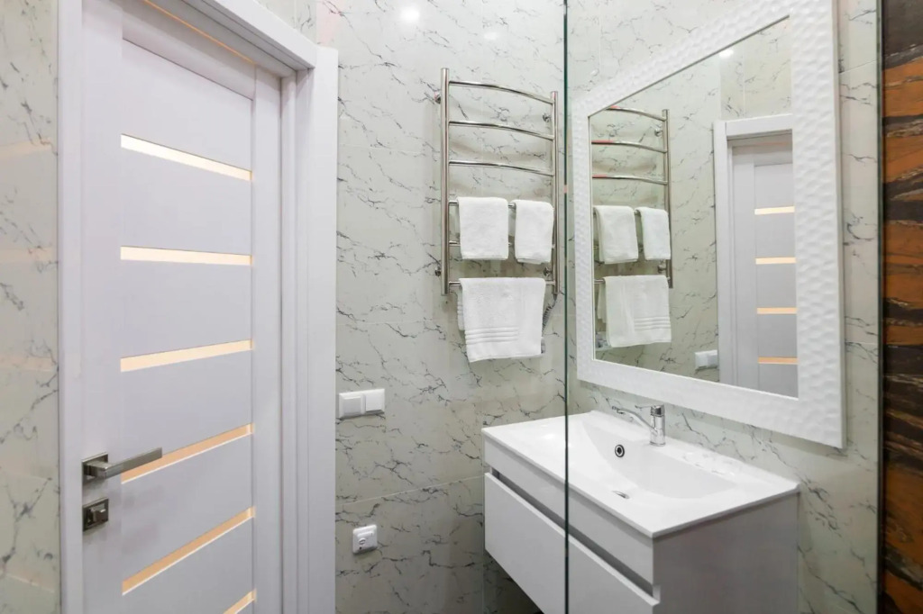 LEOGRAND One-bedroom apartment on Tugan-Baranovskogo 24