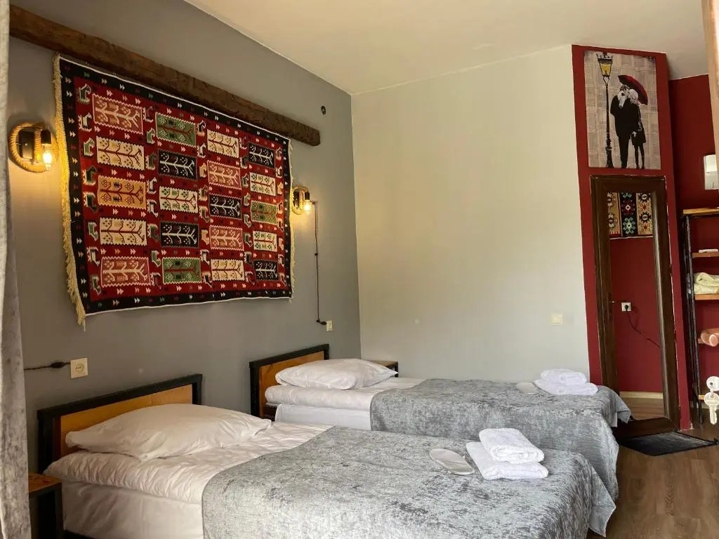 Hotel Hobbiton near Vardzia Caves