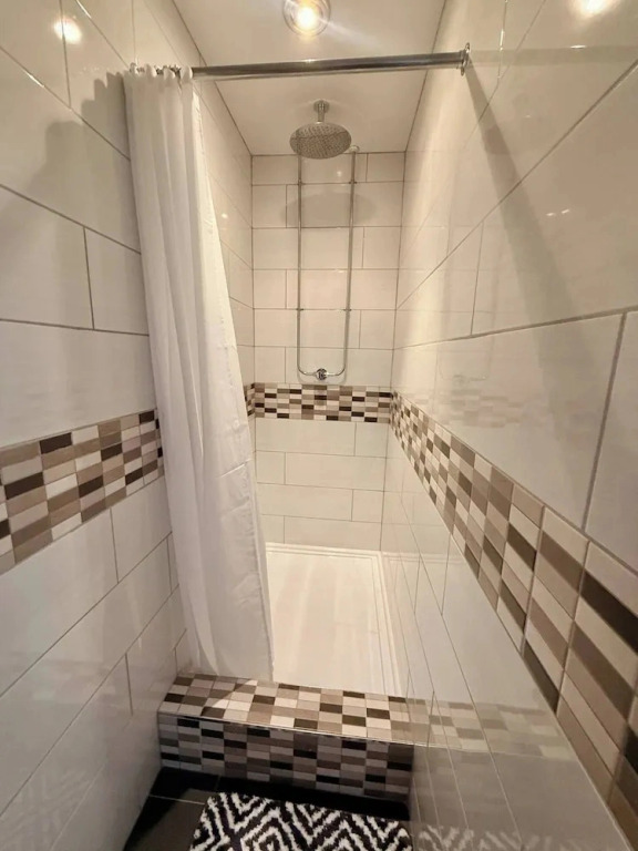 Spacious House Sleeps 10 -near Bikepark Wales -central -parking