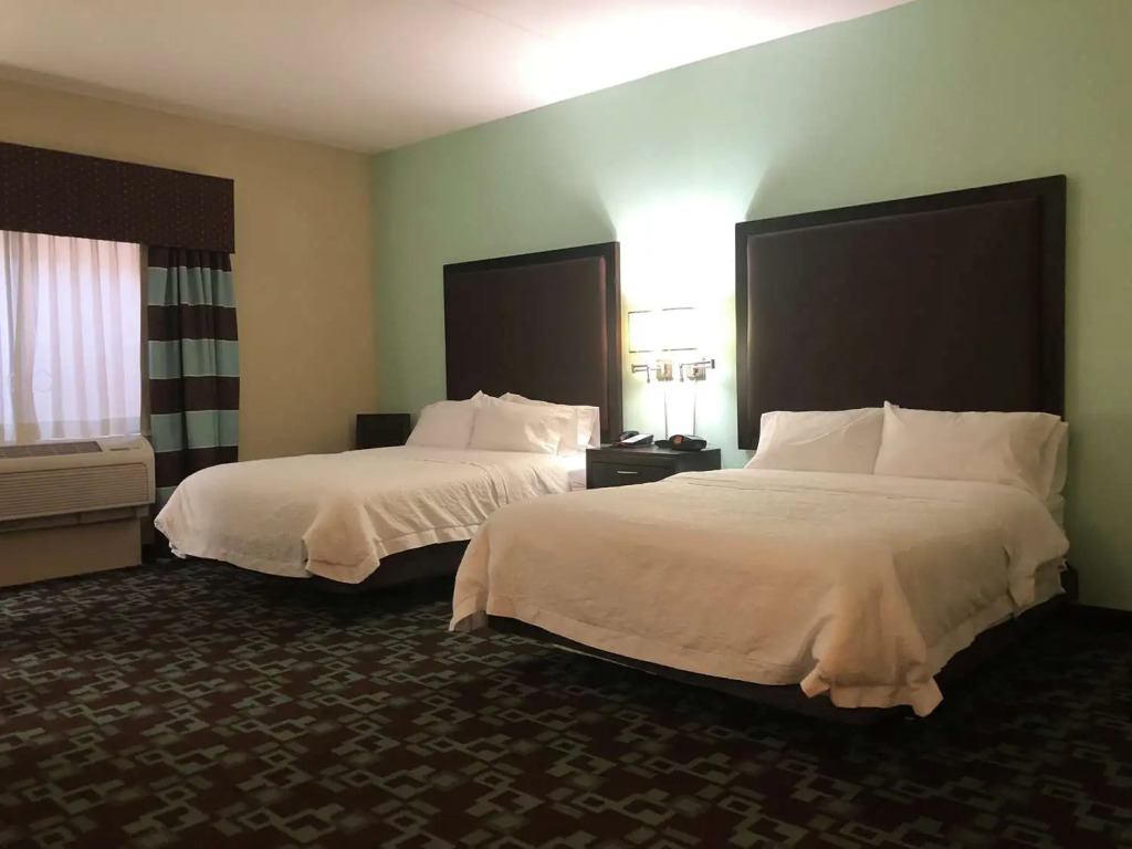 Hampton Inn & Suites Nashville at Opryland