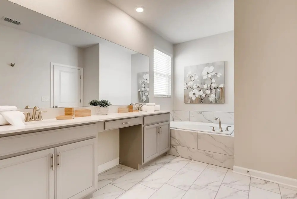 871 DS - Exquisite 5BR Retreat With Pool